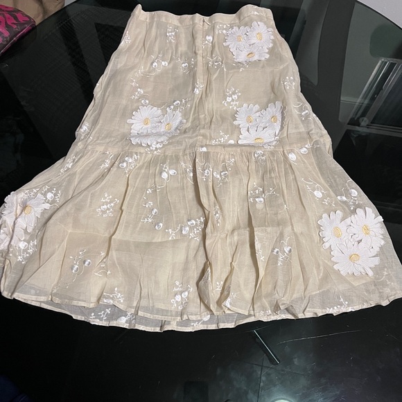 Daisy skirt - Picture 2 of 5